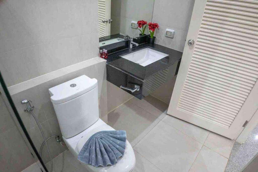 Spectacular 95sqm Sea View, Gym And Pool Facilities Appartement Amphoe Koksamui